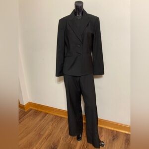 Black with Tan Pinstripes 2pc. Pantsuit
Item# TSps4